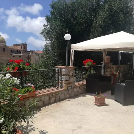 Bed & Breakfast Emma 3*