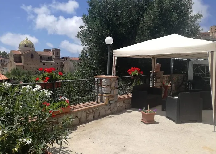 Couette-café Emma 3*